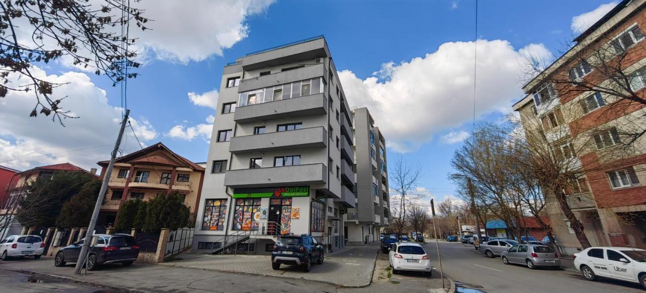 Apartament 1 Mai Bloc Nou-Self Check-In Apartment Craiova Bagian luar foto