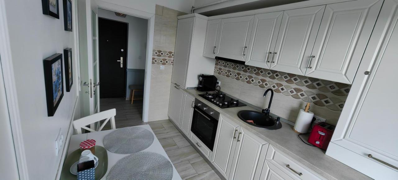 Apartament 1 Mai Bloc Nou-Self Check-In Apartment Craiova Bagian luar foto